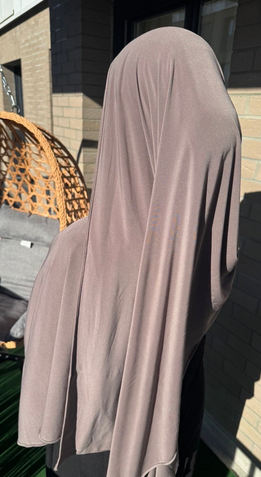 Taupe